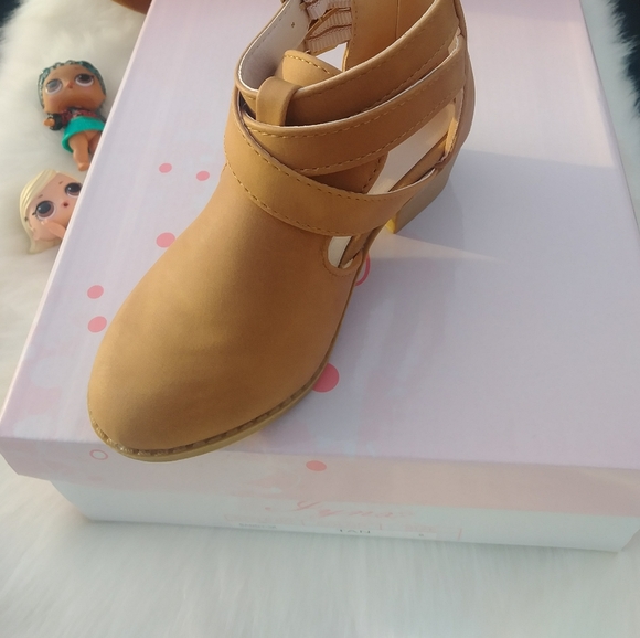 NWT Kids Booties - Picture 4 of 8